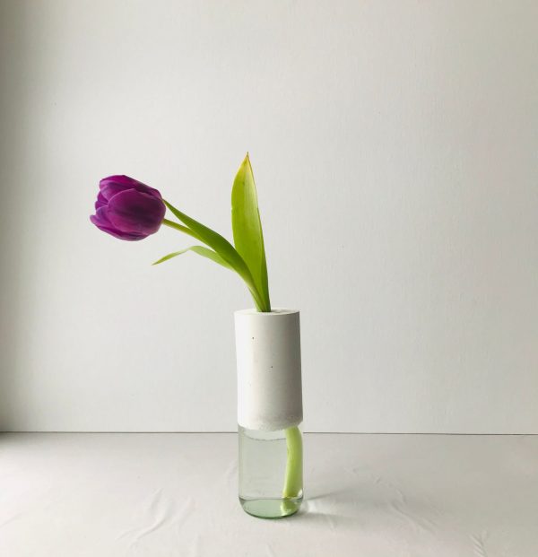 Vase aus Beton & recycelter Flasche – Bild 7