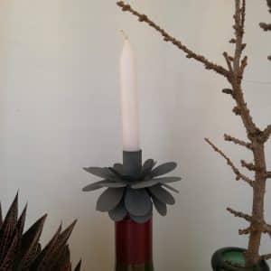 c: Madley Flaschenkerzenhalter Blume